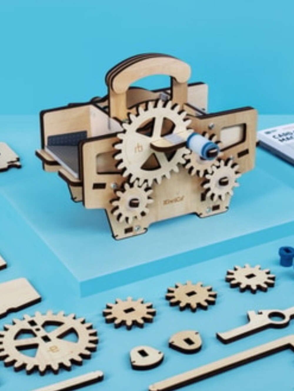 NEW Eureka Crate KiwiCo Build Your Own Card Shuffling Machine STEM Activity